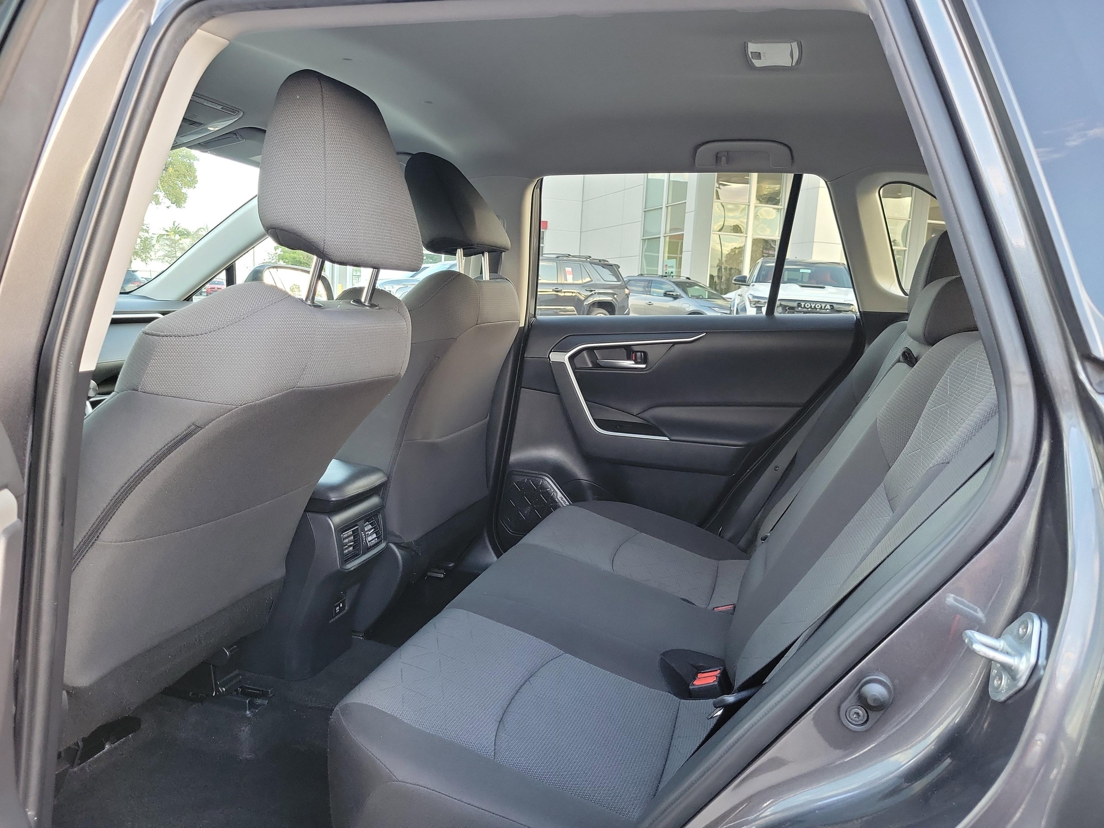 Toyota Rav4 Xle Fwd - Thumbnail 10