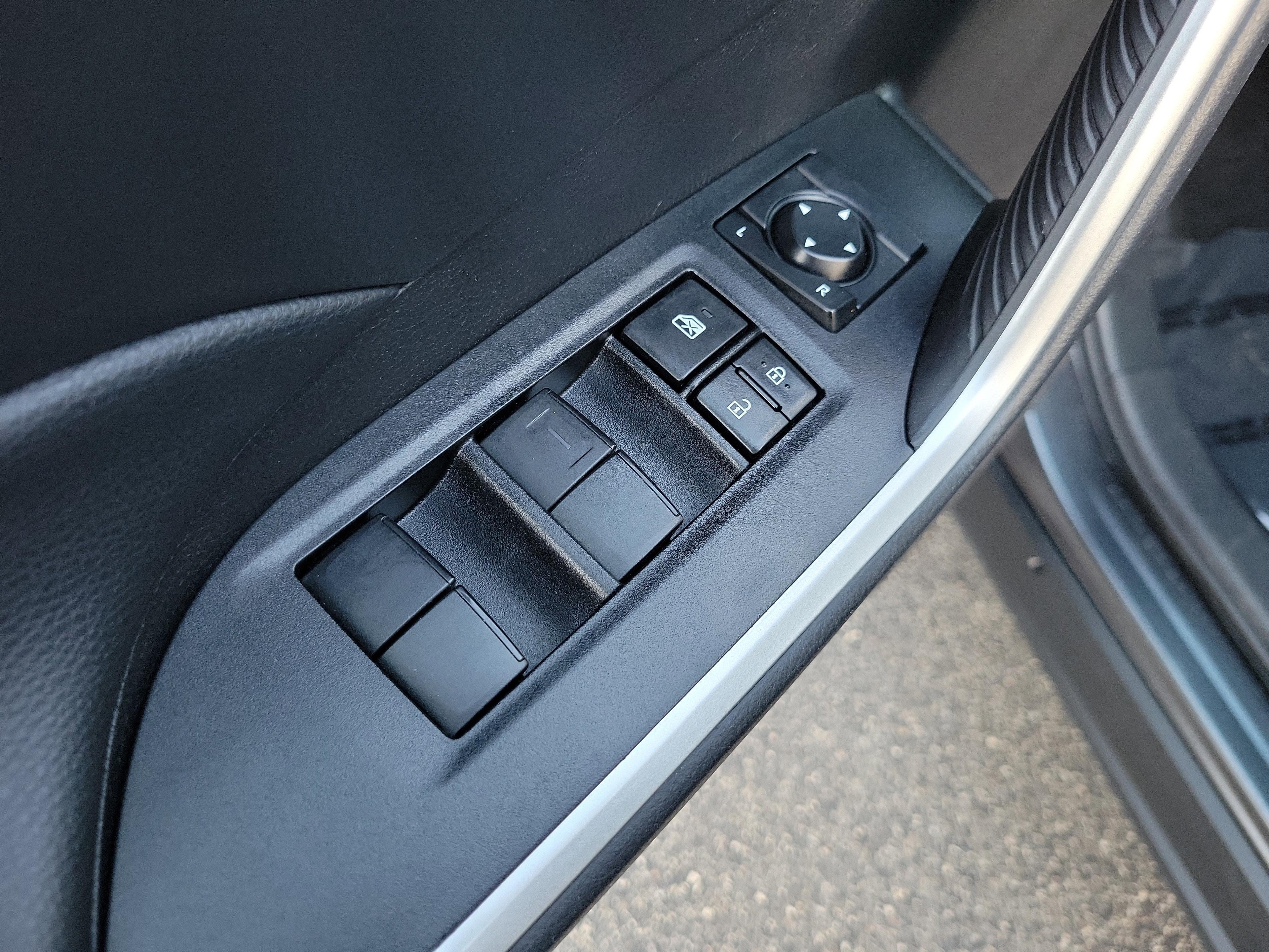 Toyota Rav4 Xle Fwd - Thumbnail 14