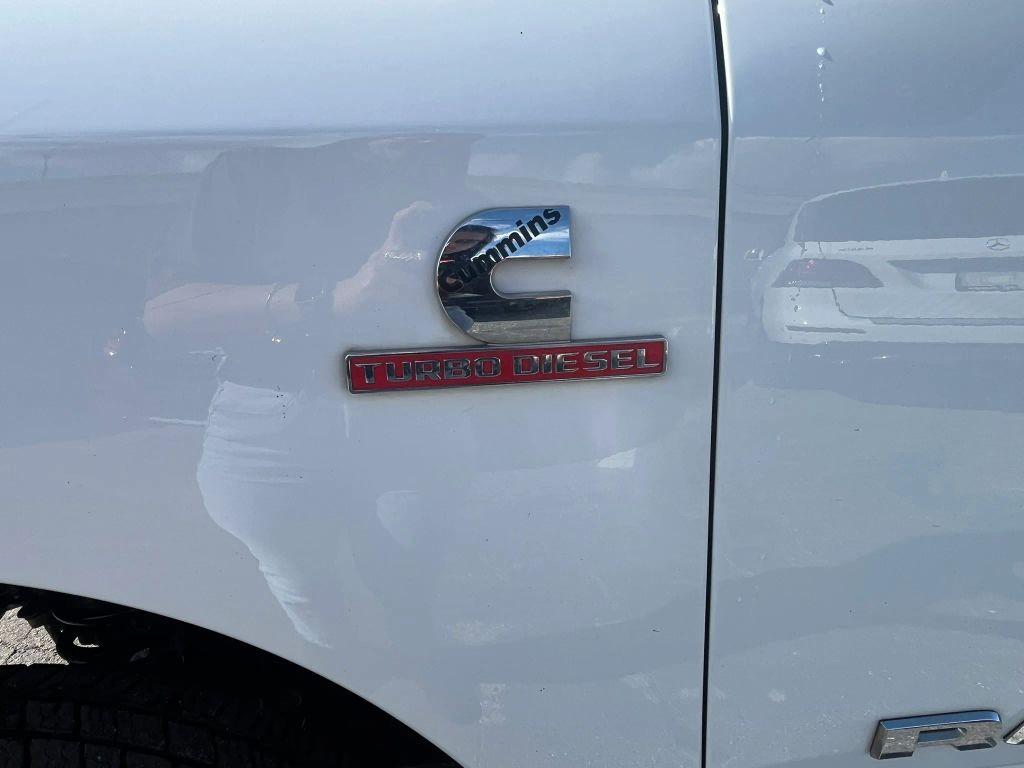 Ram 3500 Crew Cab - Thumbnail 12