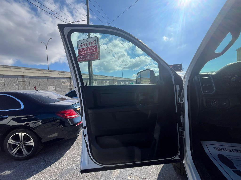 Ram 3500 Crew Cab - Thumbnail 13