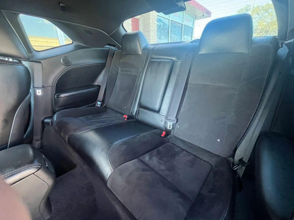 Dodge Challenger - Thumbnail 16