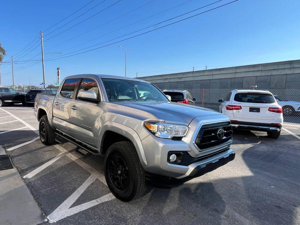 Toyota Tacoma Double Cab - Thumbnail 9