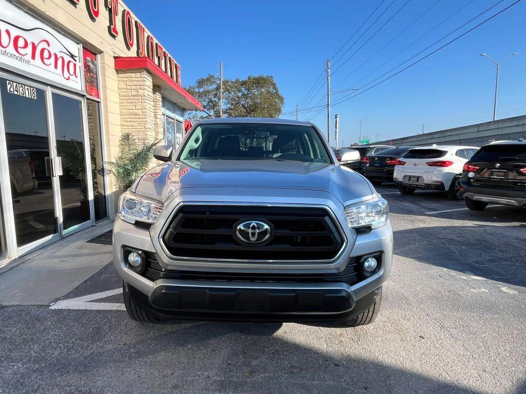 Toyota Tacoma Double Cab - Thumbnail 10