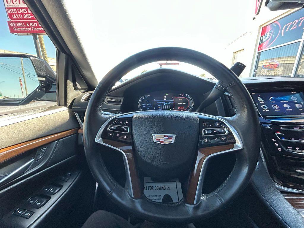 Cadillac Escalade - Thumbnail 15