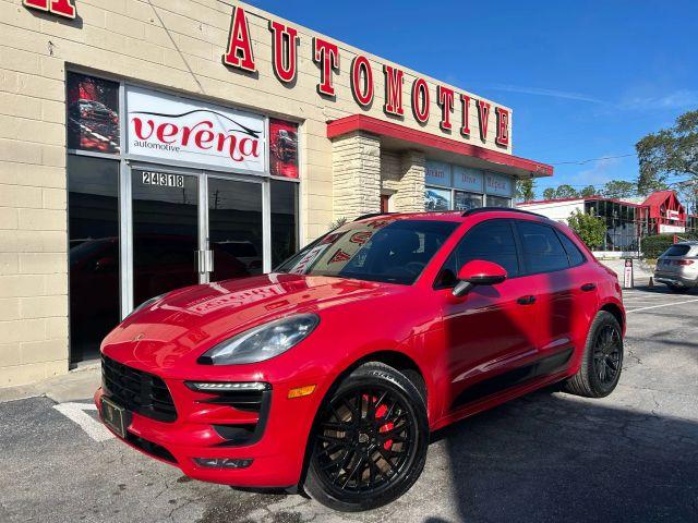 Porsche Macan - View 1