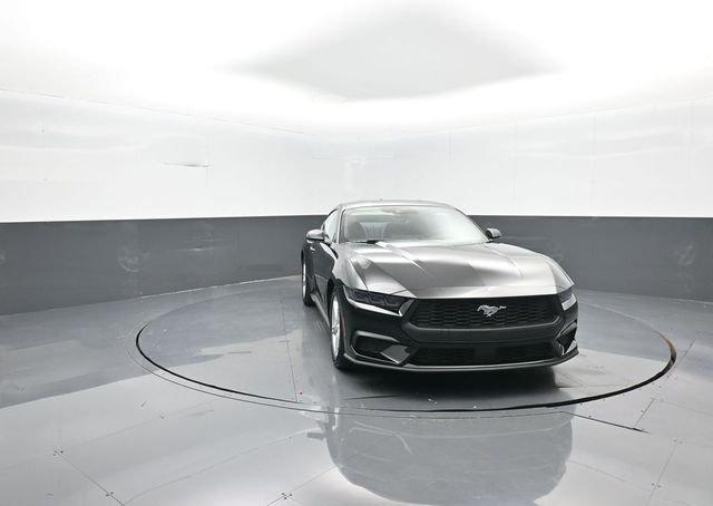 Ford Mustang Ecoboost® Fastback - Thumbnail 3