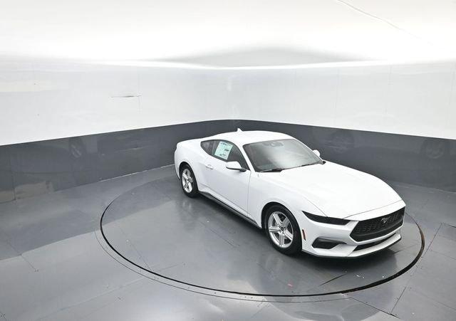 Ford Mustang Ecoboost® Fastback - Thumbnail 17