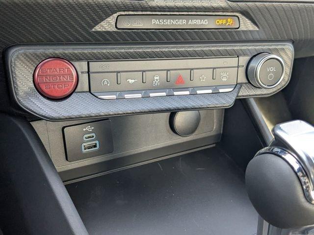 Ford Mustang Ecoboost® Fastback - Thumbnail 17