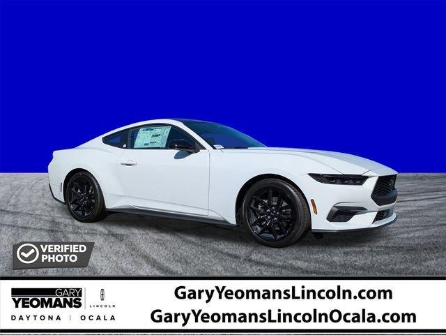 Ford Mustang Ecoboost® Fastback - Thumbnail 2