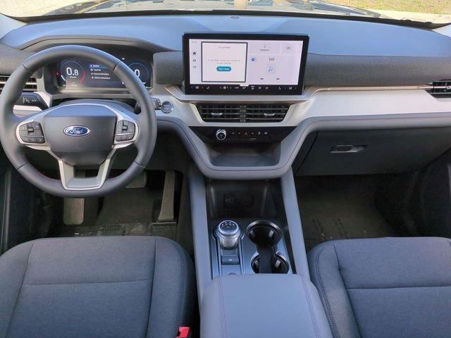 Ford Explorer Active - Thumbnail 16