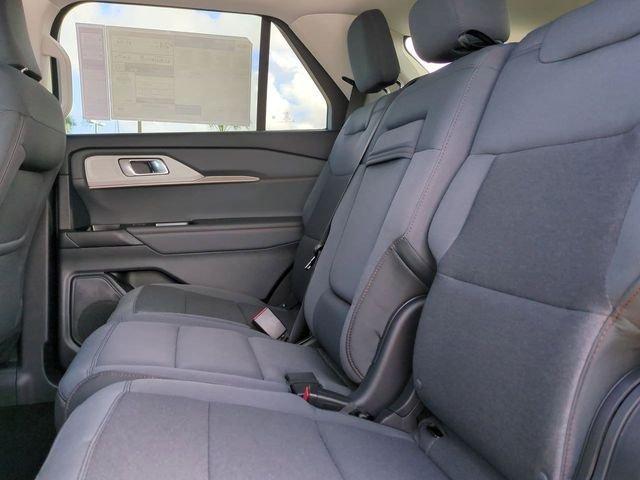 Ford Explorer Active - Thumbnail 15