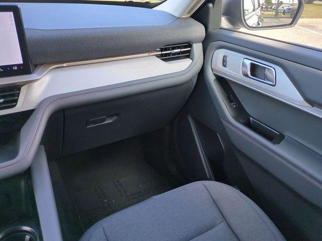 Ford Explorer Active - Thumbnail 18