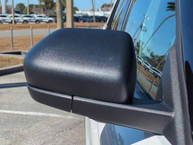 Ford Explorer Active - Thumbnail 14