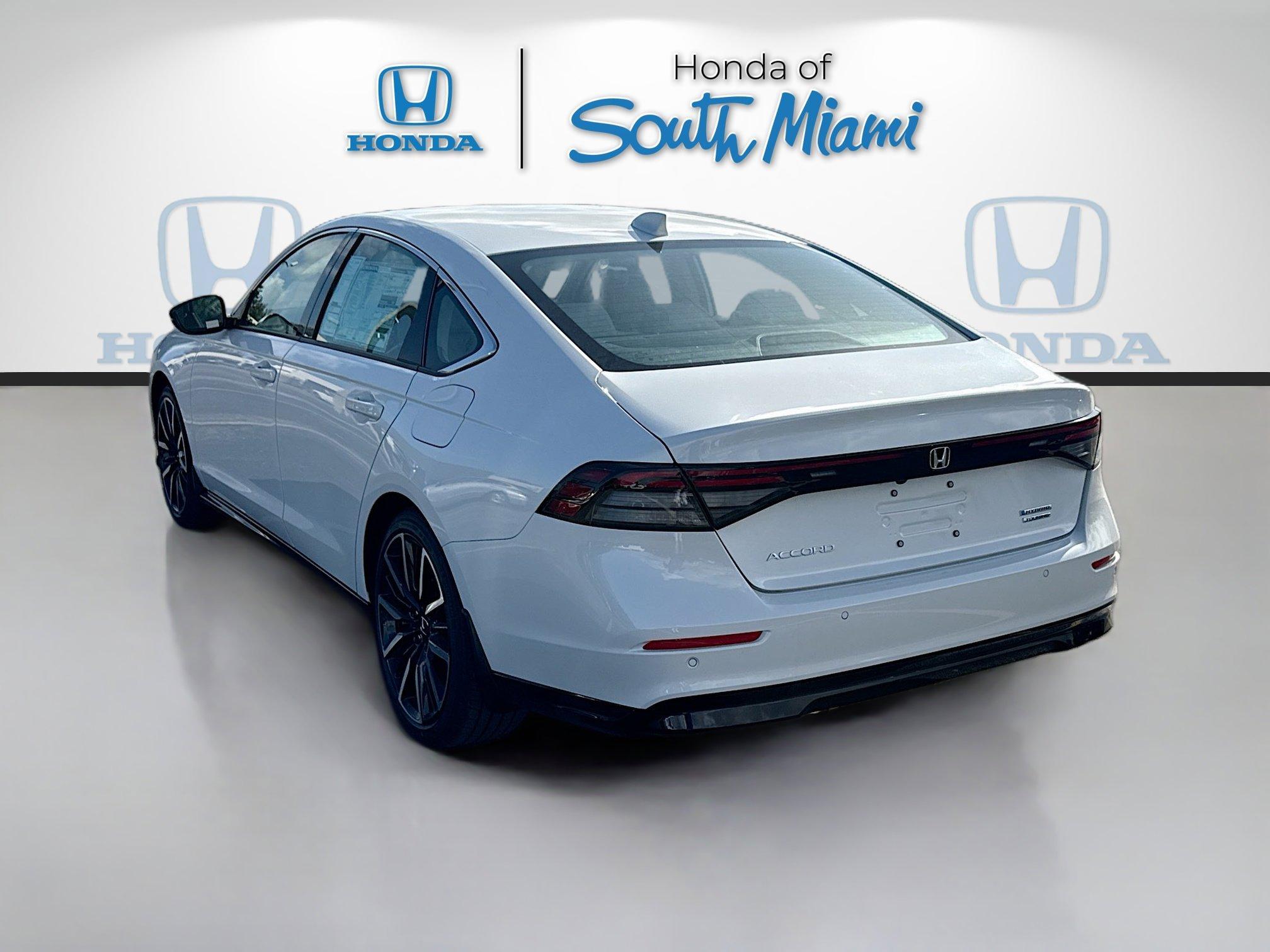 Honda Accord Hybrid Touring Fwd - Thumbnail 6