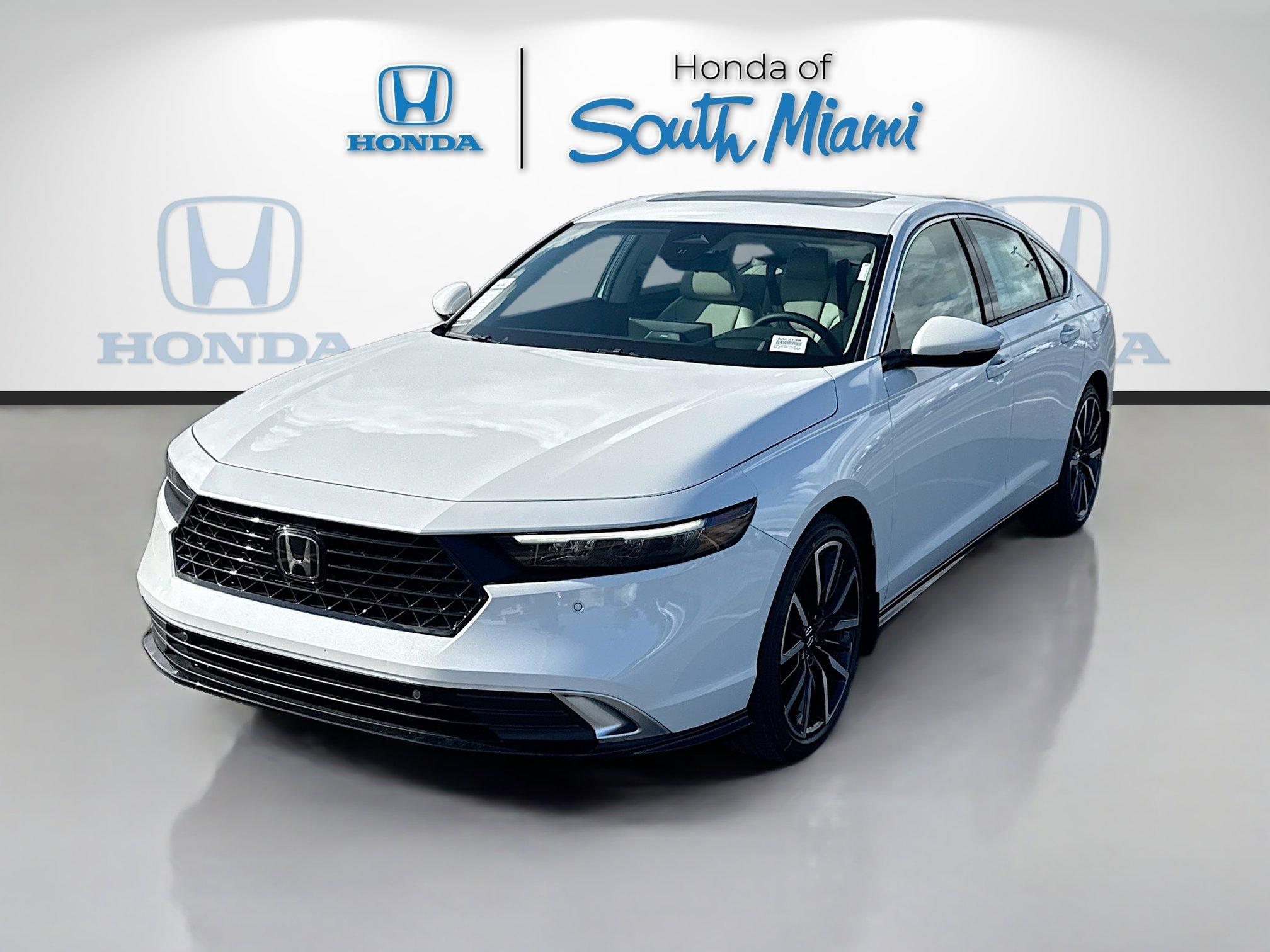 Honda Accord Hybrid Touring Fwd - Thumbnail 4