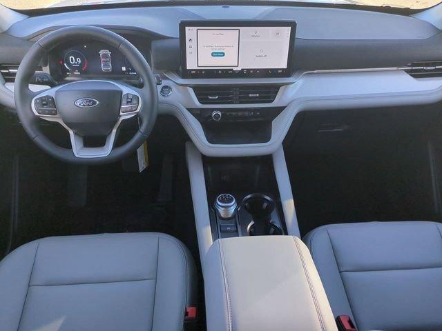 Ford Explorer Active - Thumbnail 16