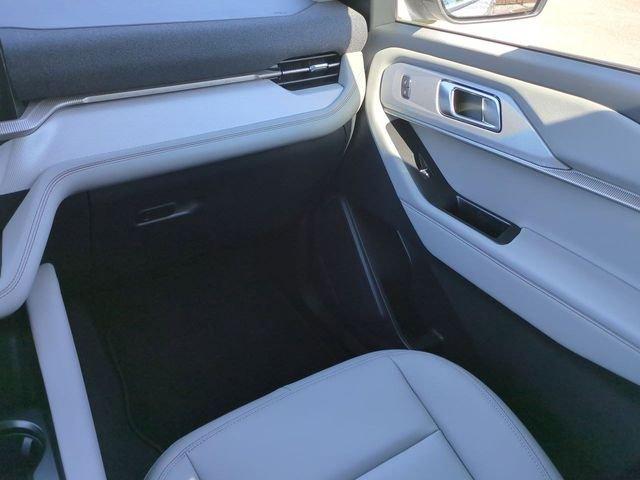 Ford Explorer Active - Thumbnail 19