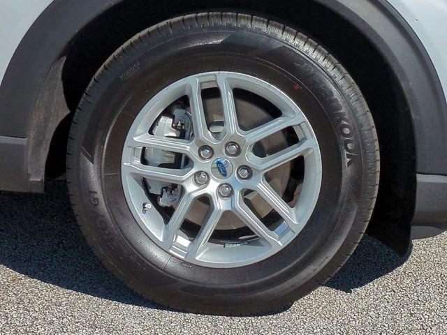 Ford Explorer Active - Thumbnail 13