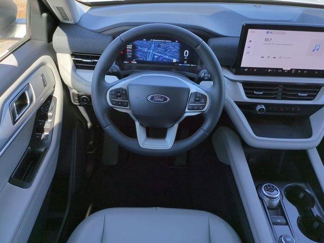 Ford Explorer Active - Thumbnail 18