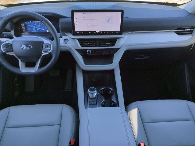 Ford Explorer Active - Thumbnail 17