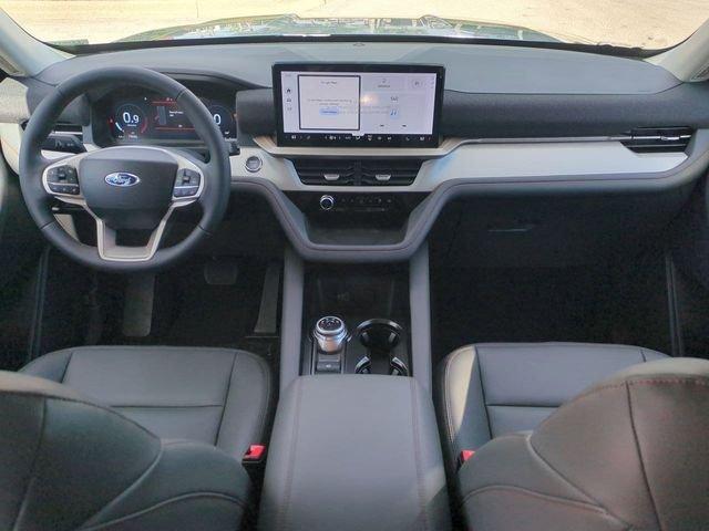 Ford Explorer Active - Thumbnail 17