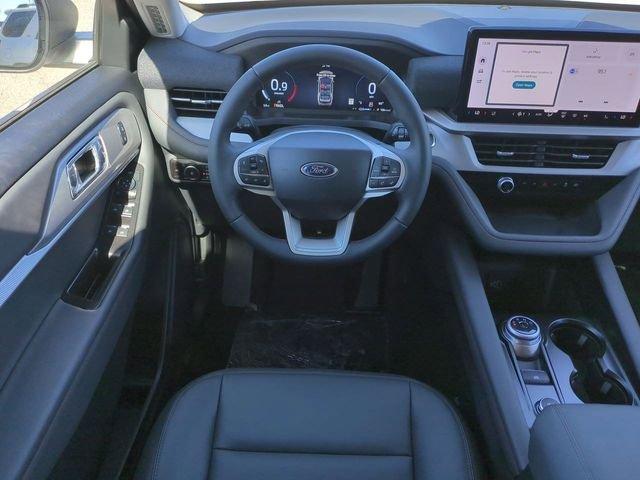 Ford Explorer Active - Thumbnail 18