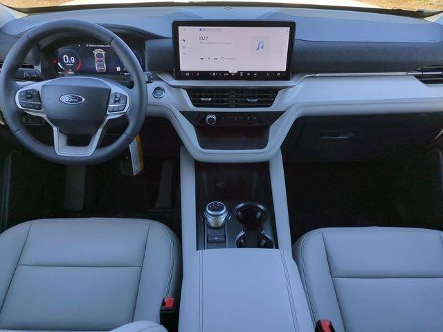 Ford Explorer Active - Thumbnail 17