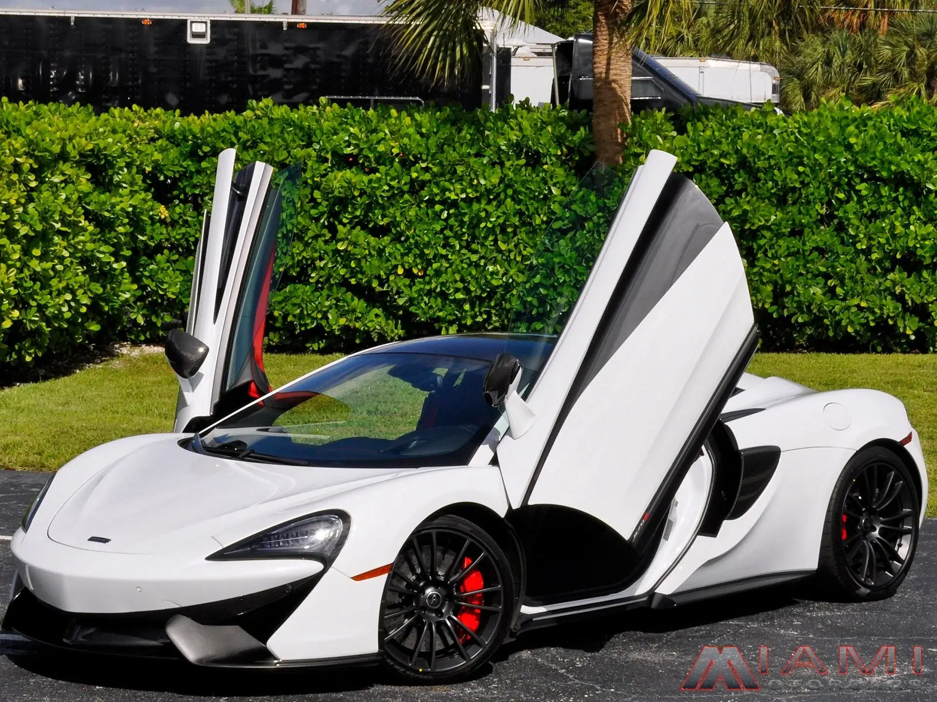 Mclaren 570S - Thumbnail 9