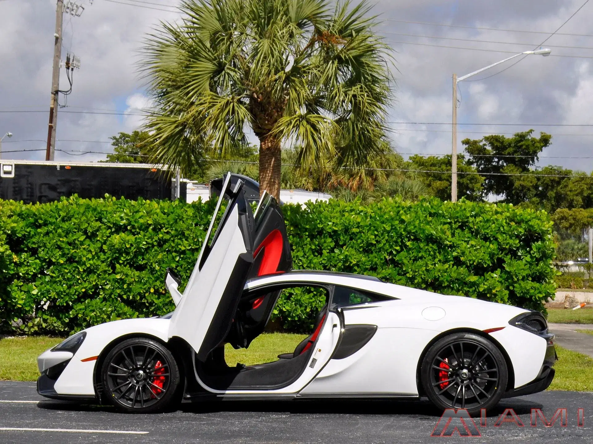 Mclaren 570S - Thumbnail 11