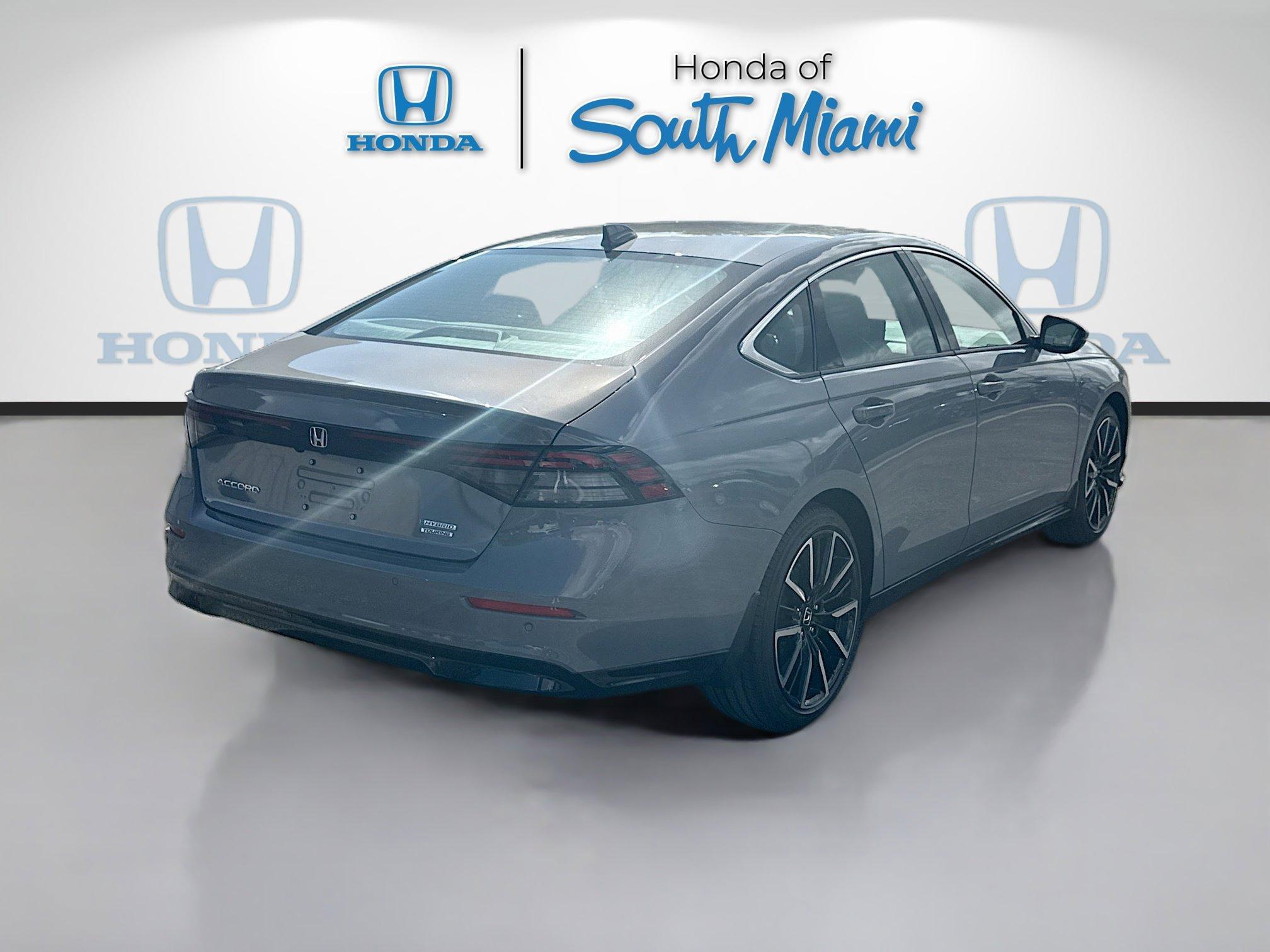 Honda Accord Hybrid Touring Fwd - Thumbnail 8