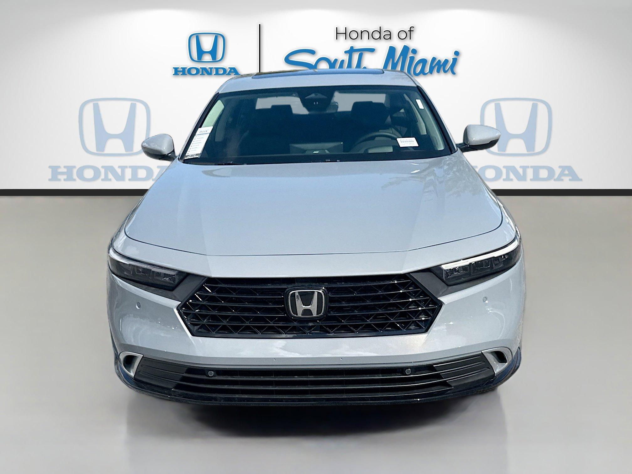 Honda Accord Hybrid Touring Fwd - Thumbnail 3