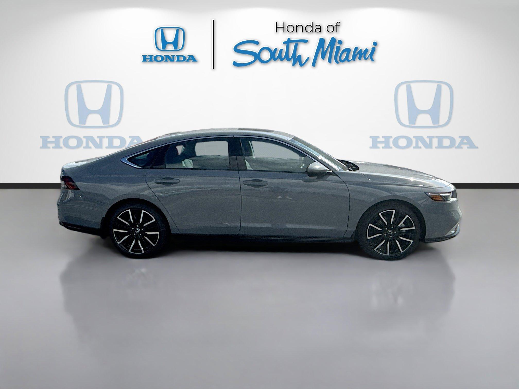 Honda Accord Hybrid Touring Fwd - Thumbnail 9