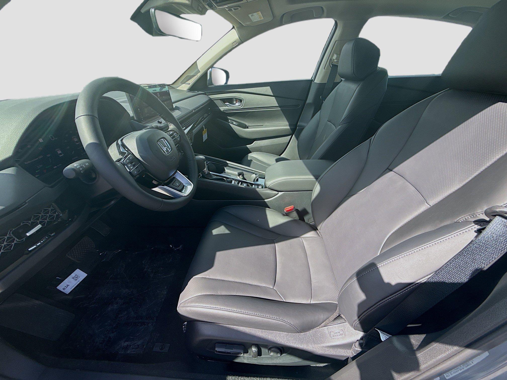 Honda Accord Hybrid Touring Fwd - Thumbnail 18