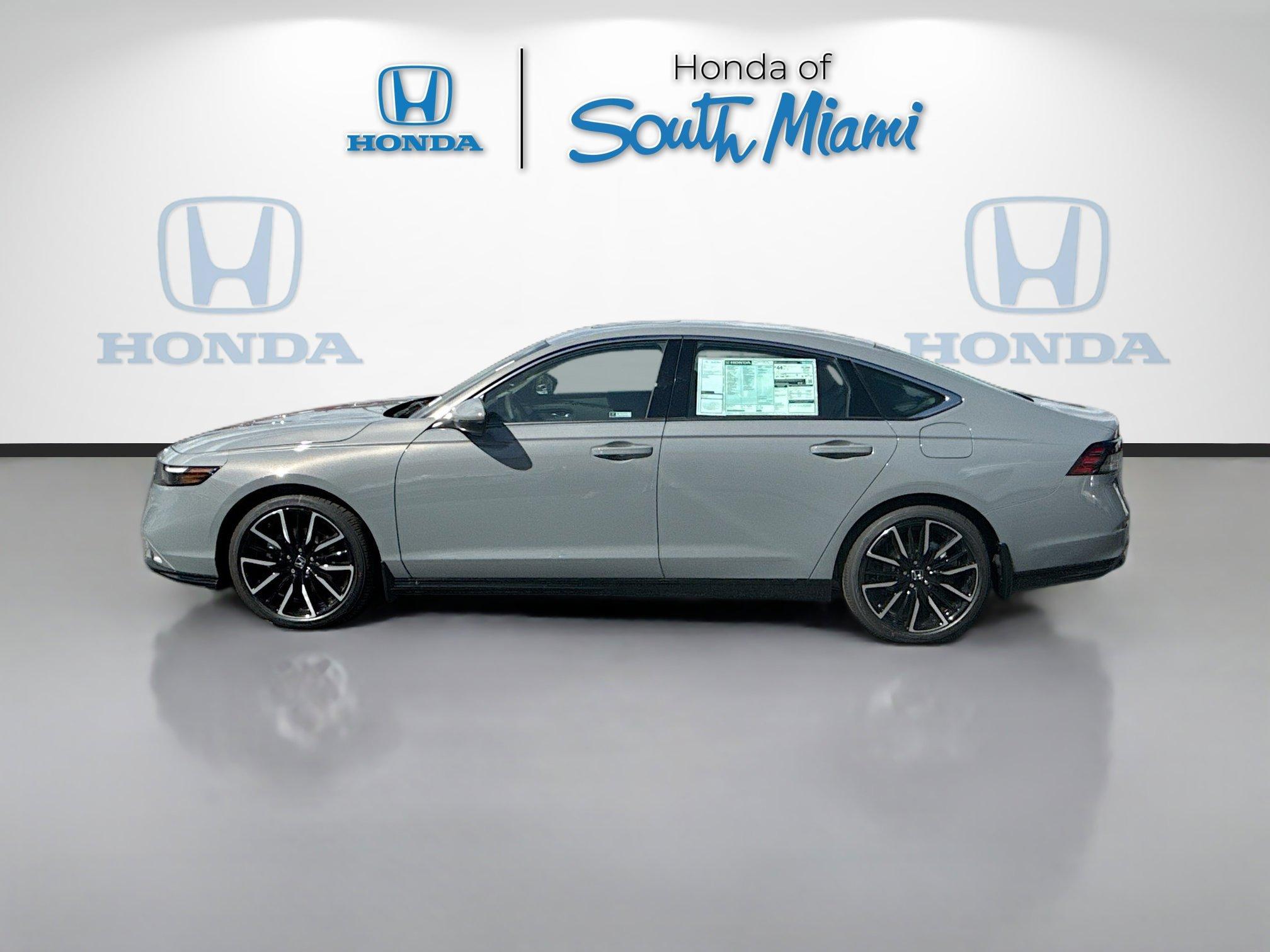 Honda Accord Hybrid Touring Fwd - Thumbnail 5