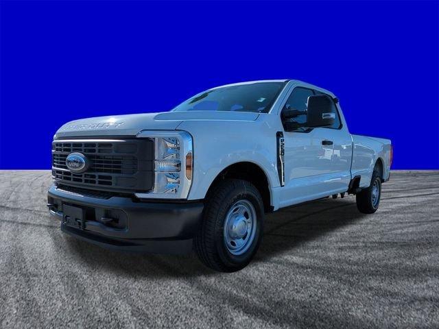 Ford Super Duty F-250® Xl - Thumbnail 9