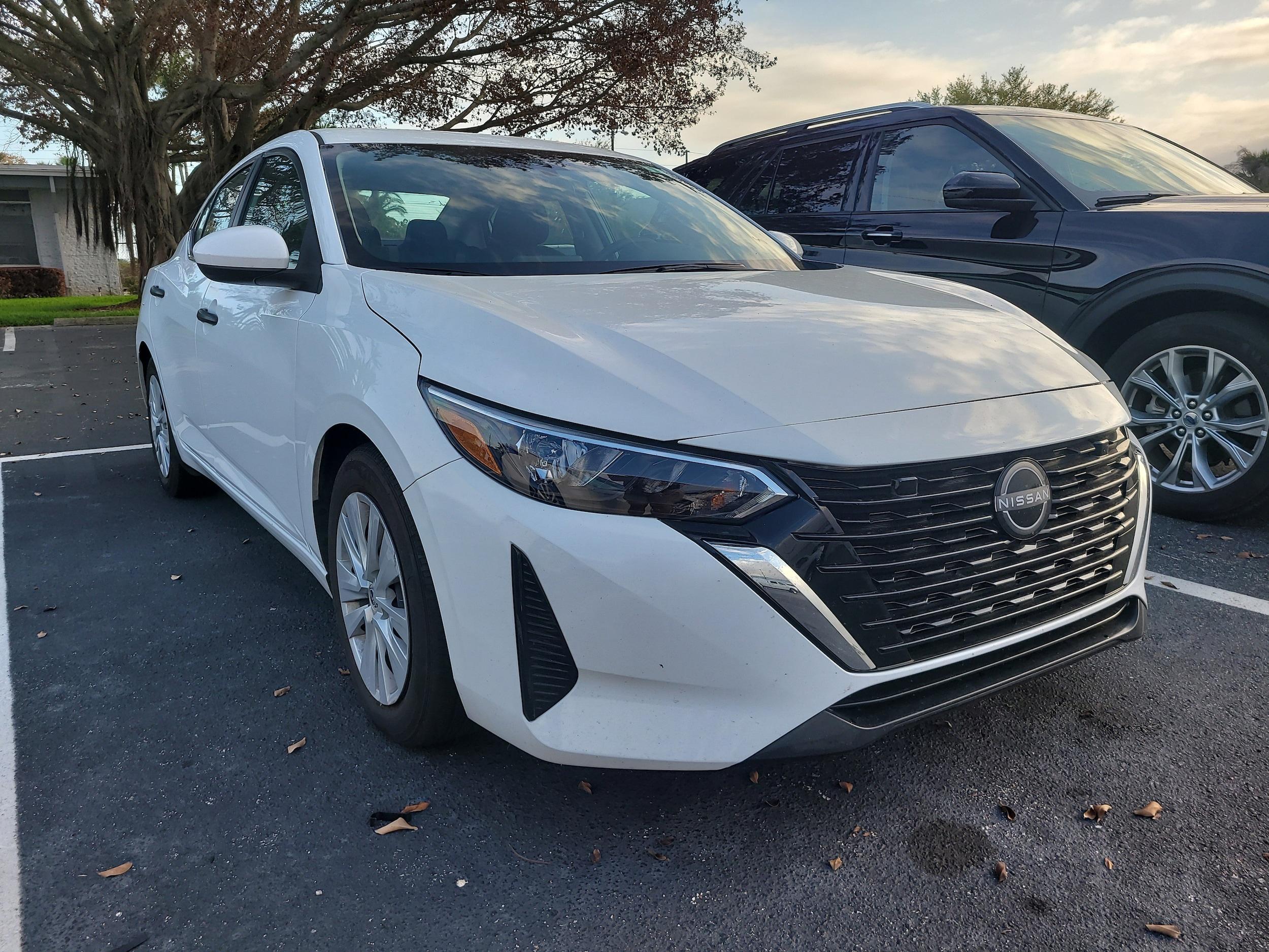 Nissan Sentra - View 1