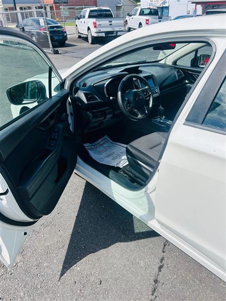 Subaru Impreza2.0I Premium Cvt 4-Door - Thumbnail 8