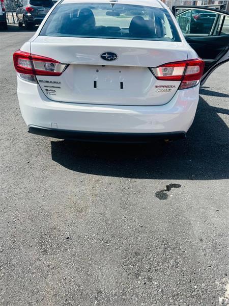 Subaru Impreza2.0I Premium Cvt 4-Door - Thumbnail 5