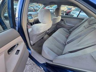 Toyota Camry - Thumbnail 19