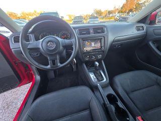 Volkswagen Jetta - Thumbnail 16