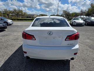 Lexus Is - Thumbnail 12