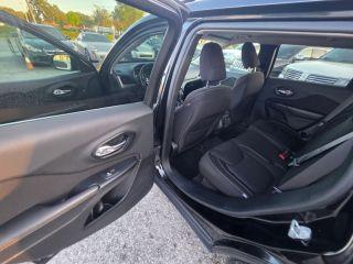 Jeep Cherokee - Thumbnail 20