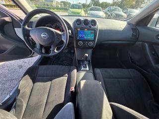 Nissan Altima - Thumbnail 20