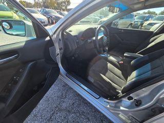 Nissan Altima - Thumbnail 17