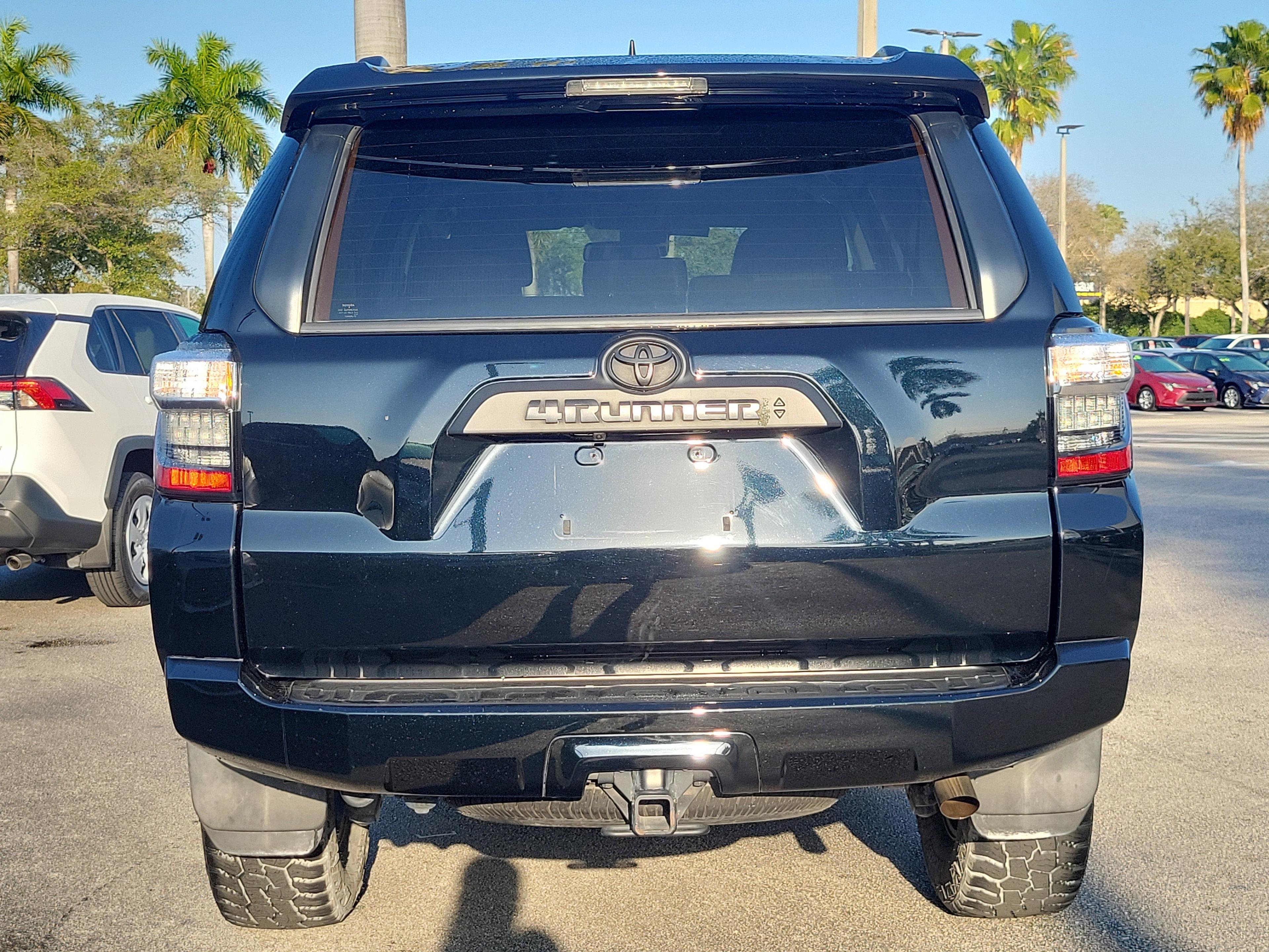 Toyota 4Runner Sr5 Rwd - Thumbnail 6