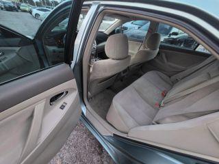 Toyota Camry - Thumbnail 19