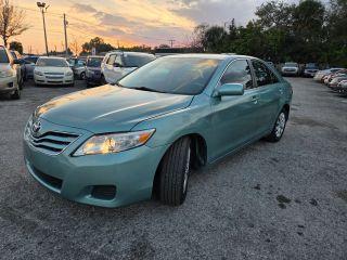 Toyota Camry - Thumbnail 9