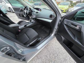 Mazda Mazda3 - Thumbnail 2