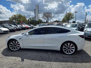 Tesla Model 3 - Thumbnail 10