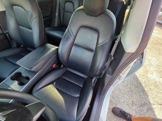 Tesla Model 3 - Thumbnail 16